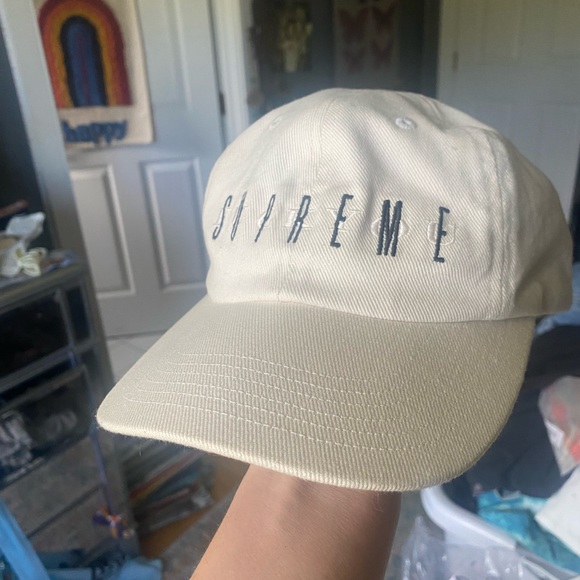 Supreme Accessories - Supreme hat